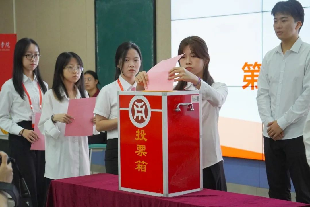 5B90E16EE161A118A7C54CFE96C_549D161A_9D5AB