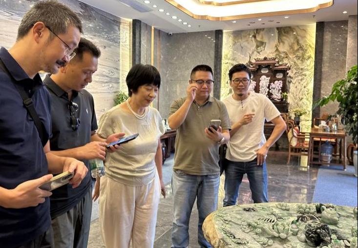 2424EF6923585560F8CB7ED6886_4EA765C1_126EC