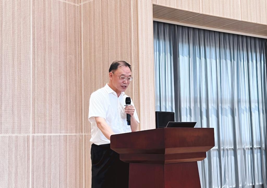 CD869A8592DA4147EA7736CB391_B3E6D419_2753B