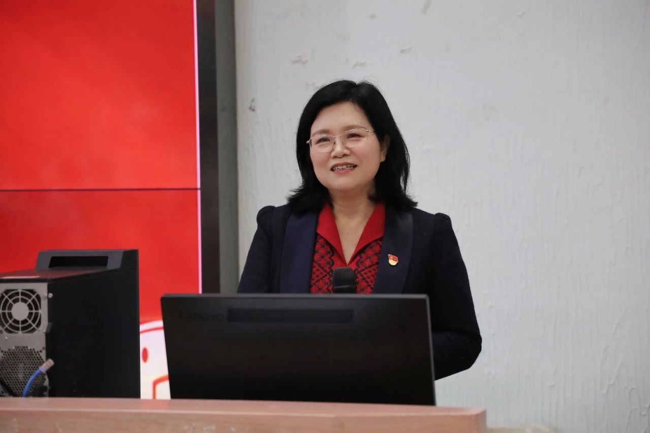 16F180B9A8A76294E581D48FD5E_923D38BC_DD69