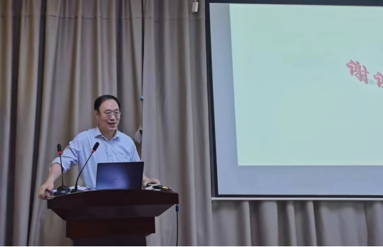 0E020B9415EA08B6051B1993BB9_446326F9_C18F9