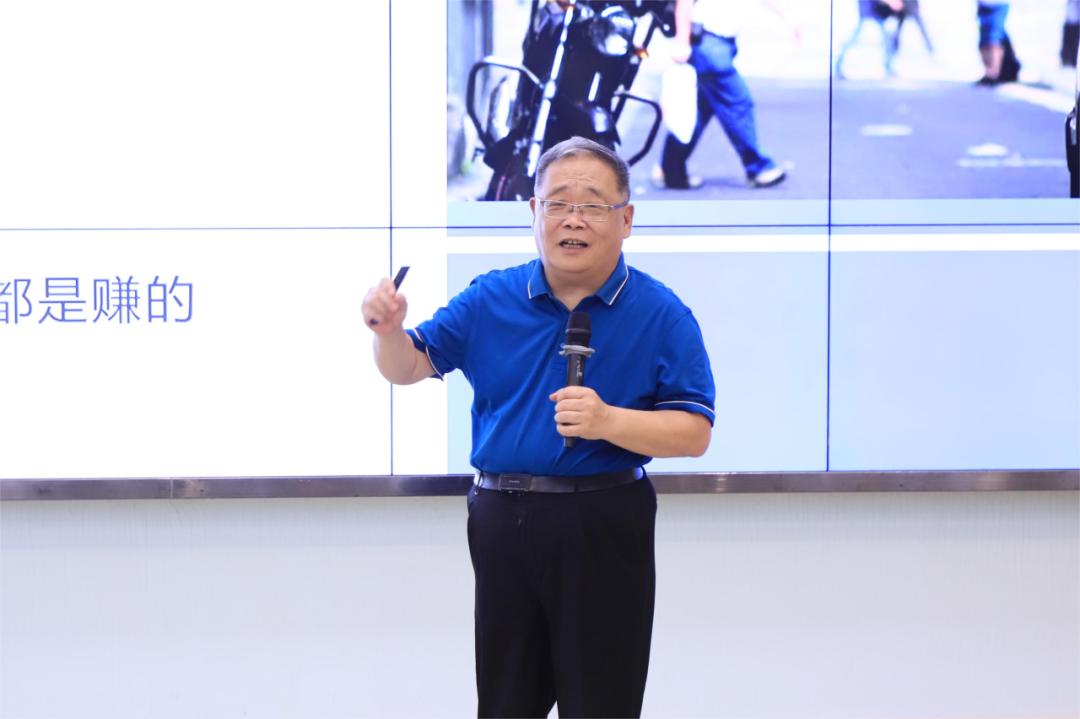 0CADC10F9C8059C29C85FAD00A3_B96C2105_64226