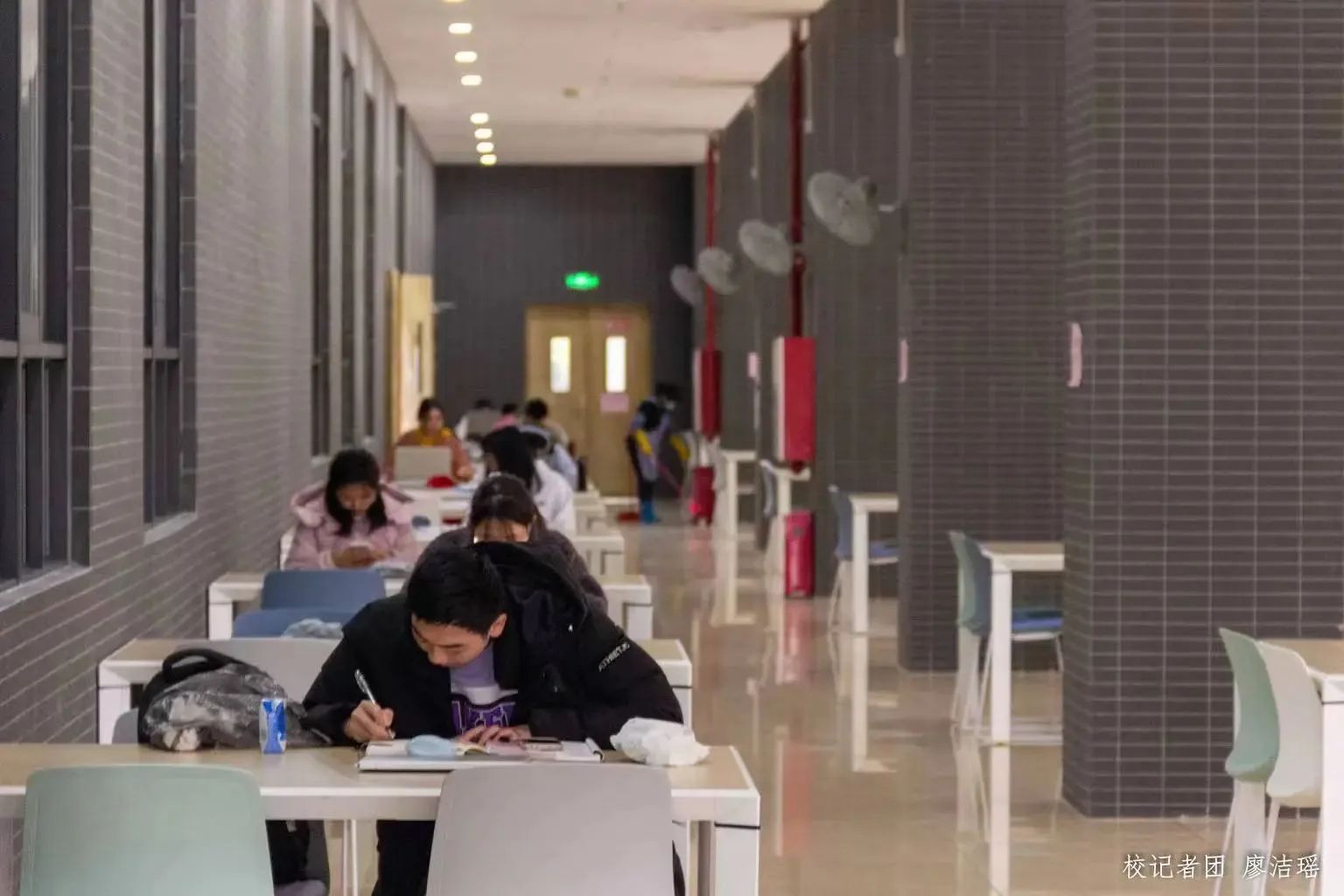 657571794BF1244C7A90BA5E143_F53EE1A2_1EADF