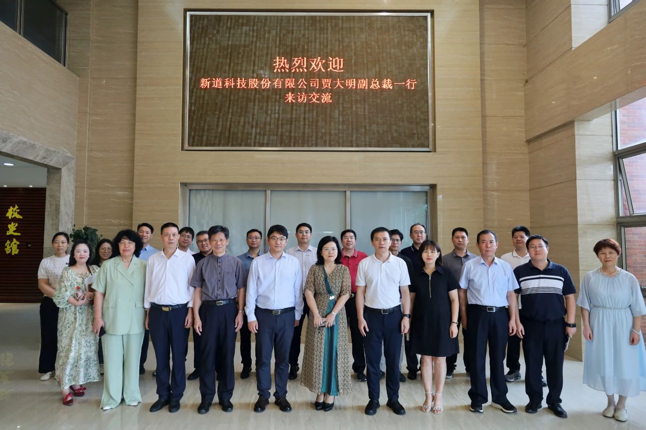 18613A1876461ACC64B88966E43_EBF05A09_28349