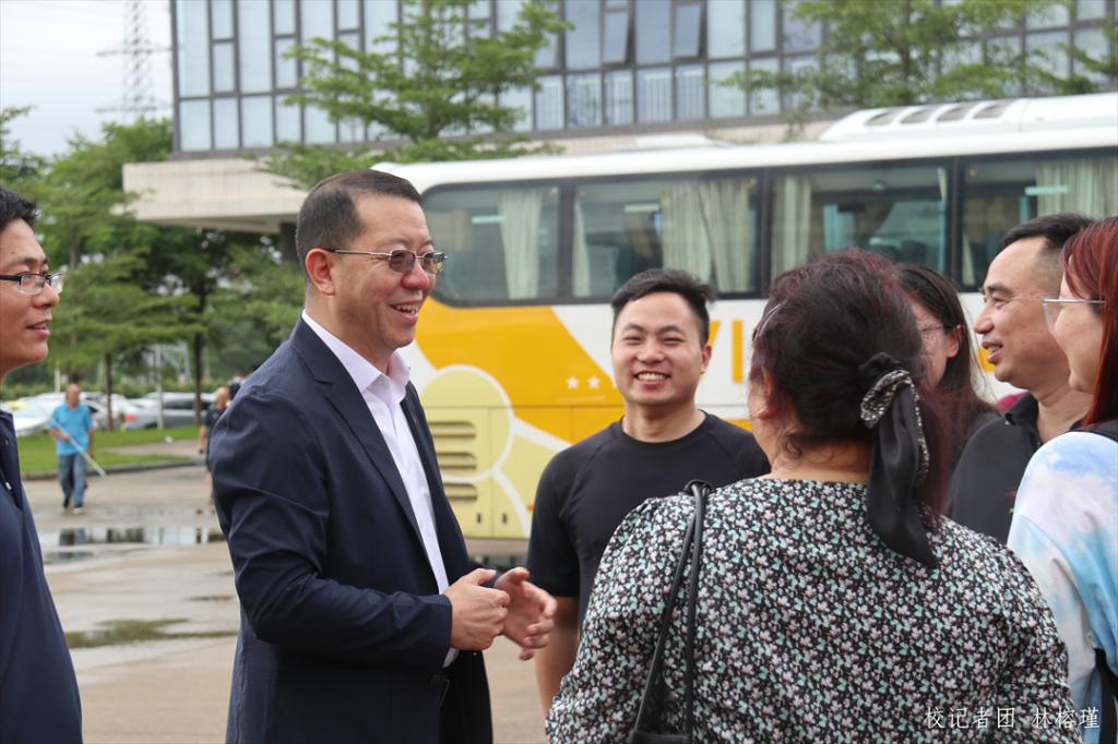 DEE90DE851A32D6959096AFC05D_DD795EC4_1A918