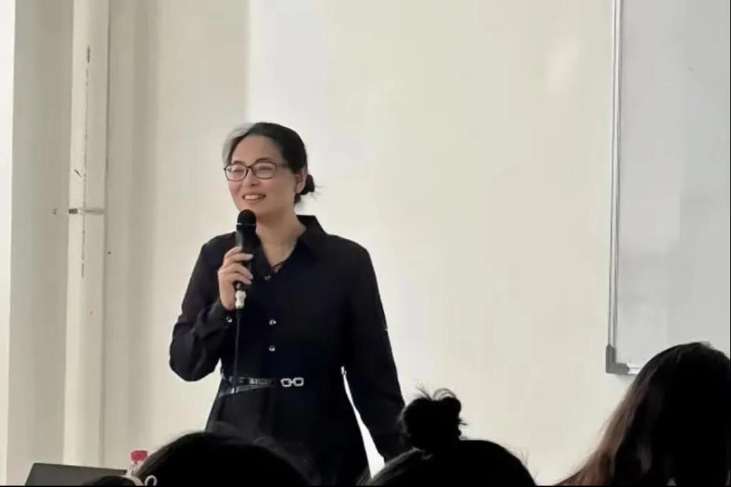 EEFBA4A2C4C6FF5F4E19BE8F3CE_ADF4B10D_8A06