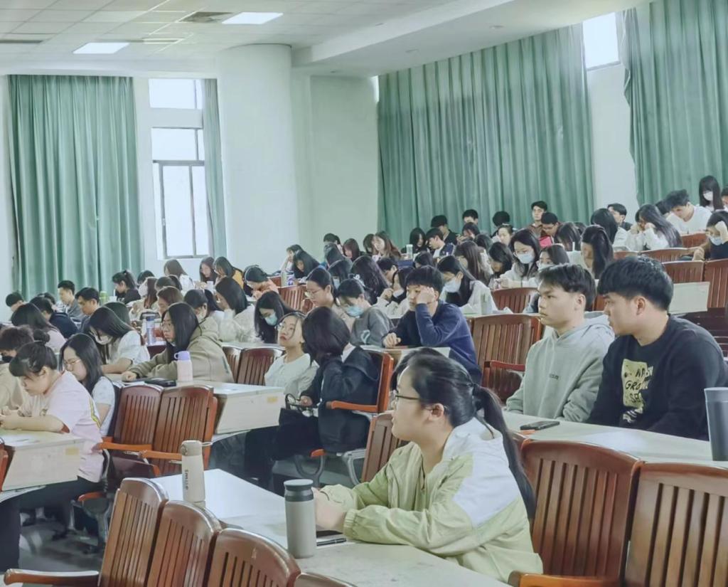 69C0BFAE1B2401FB98D3FE992AD_CE7FDCF2_1A9F2