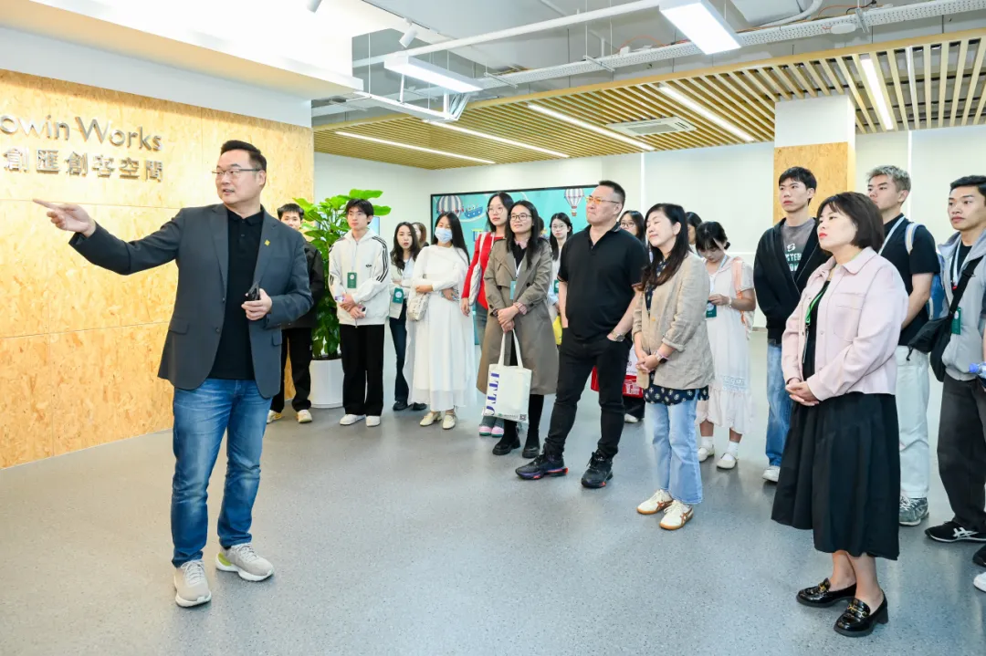 071F43447E8DF9FE914E5938405_D5AFFE24_FF05F