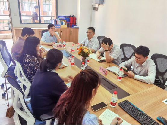 A0EAC0C4AC1ED24F40F7B1E65A1_B33F68BF_E18C0