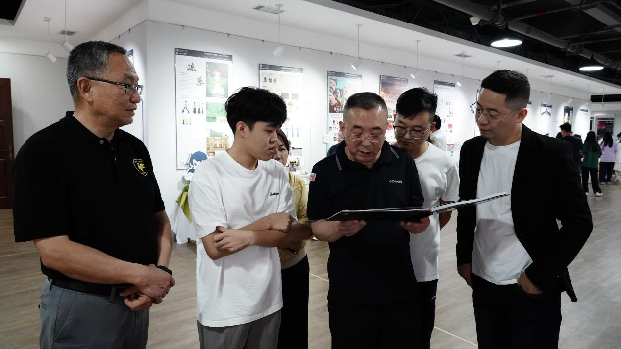 CD482C6B7DAB74BFA790236B7AC_E91D20EF_B4A44