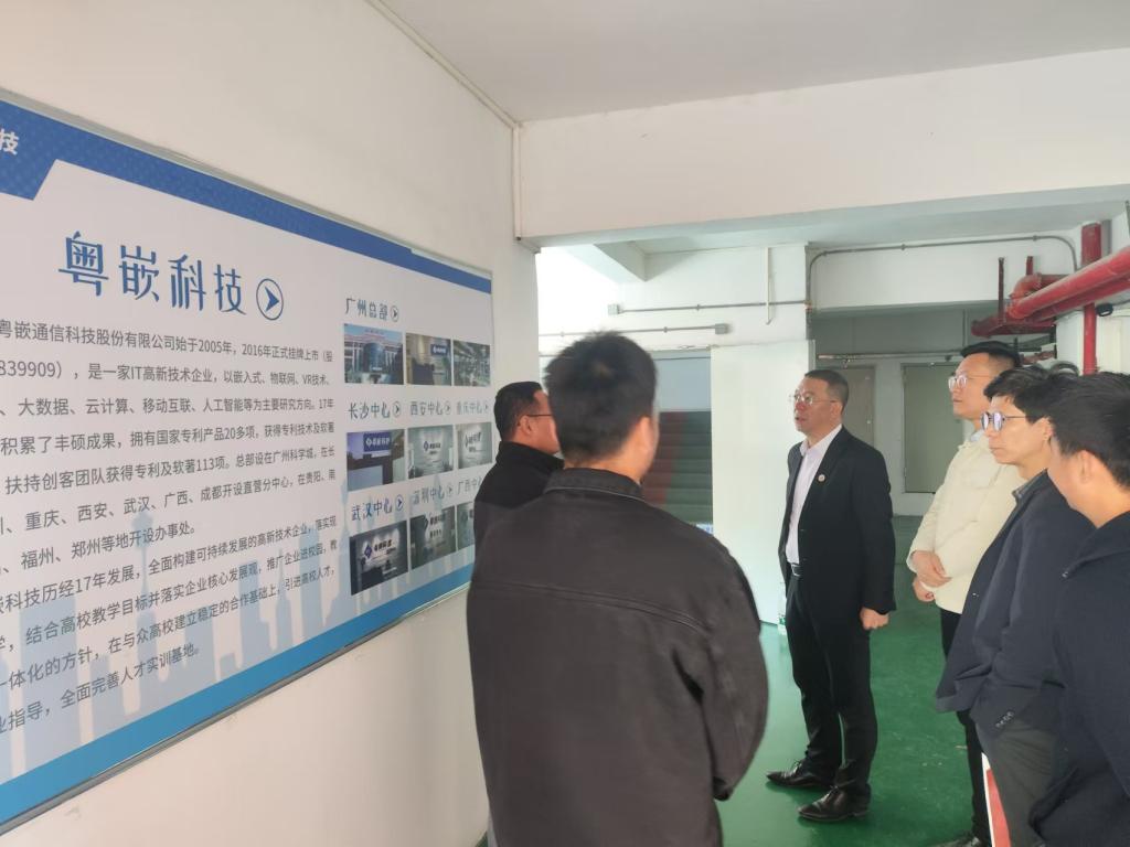 EAB510ADF5DD7EE742F98FF65EC_3E1B8E28_118DC EAB510ADF5DD7EE742F98FF65EC_3E1B8E28_118DC