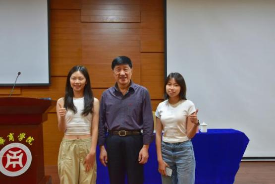 2C702B14697AF0C5E1342E78F03_C43EEFBD_2F379