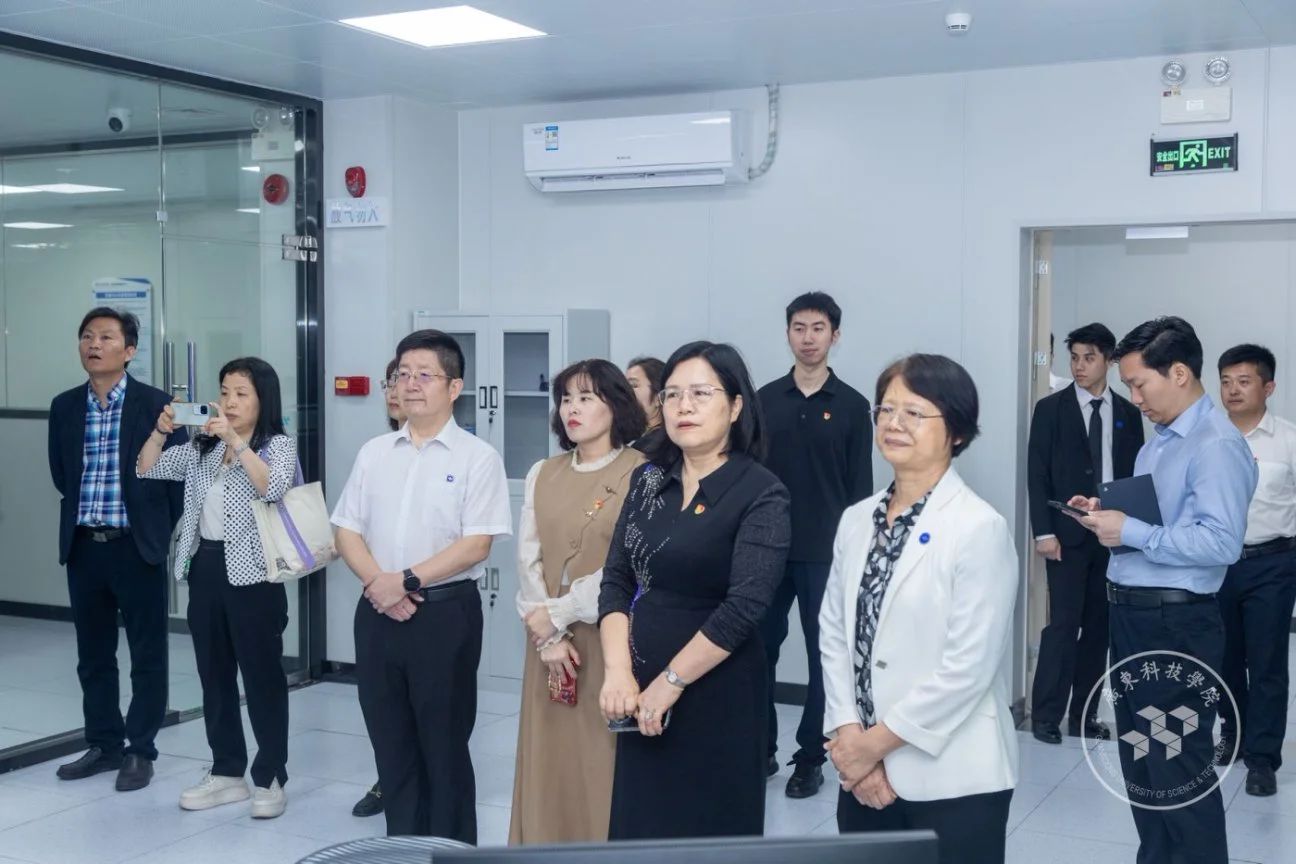 C4D9522F9F8B8ED9A1D8E6601DA_CD5B74BC_1E013