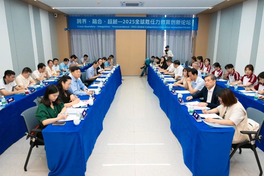 CC0E2B2133F2547D5C42B7A4B90_3040DF68_1BAB7 CC0E2B2133F2547D5C42B7A4B90_3040DF68_1BAB7