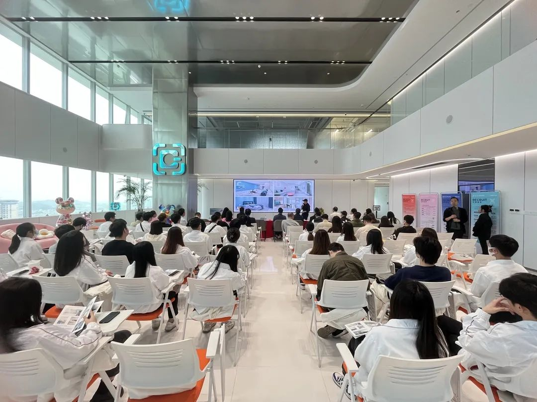 CAF21A83BD9A99627E356F4FD10_40F2B32B_ED017