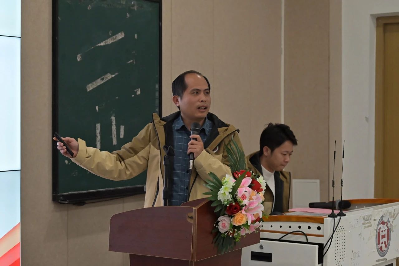 8E73B4A173FEFB293E5F689D8A7_61DA2736_159E7