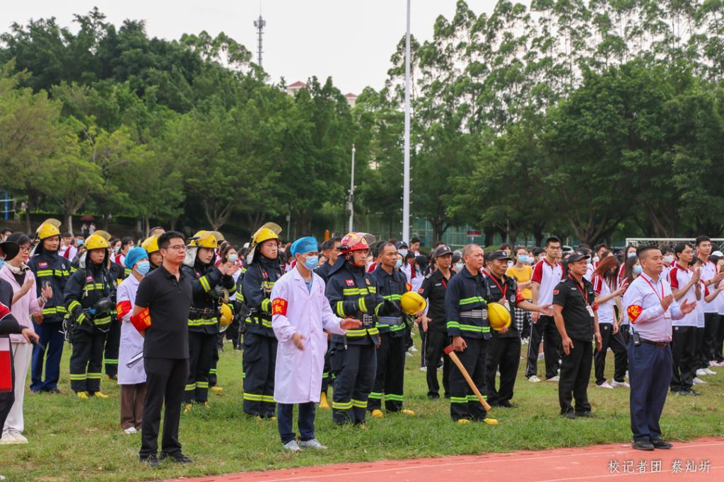 D4C9C964AF4DF33CEFB0CD28EF7_297A1B22_220CC