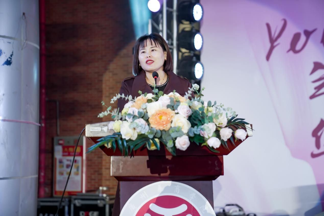 4317B7E59B9AEBF0E66D91B2049_A65D0300_C4156