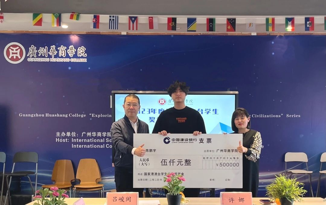 7002167B37811F3F832F336BAE9_B4BEE3F1_18889