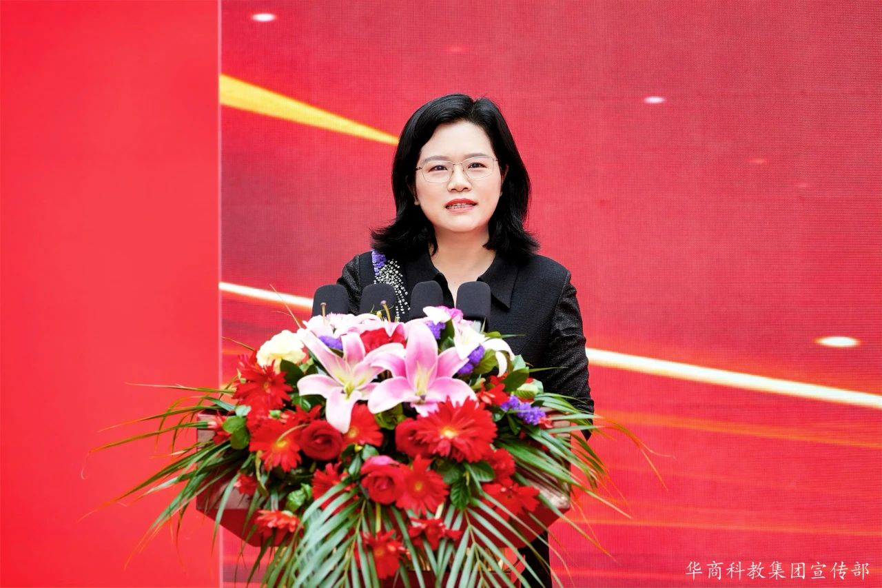 6BEF36C4E56D66635D1BA4A30B1_7404DCC7_28562