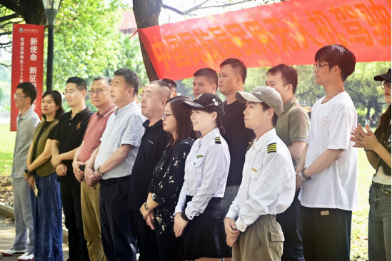 0C1A02332E71CC30EC4BF427EF0_3C422CA6_C4A6F