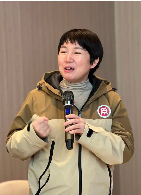 F7F7EC1C8E412BCD92CD0999644_5790836B_EF40