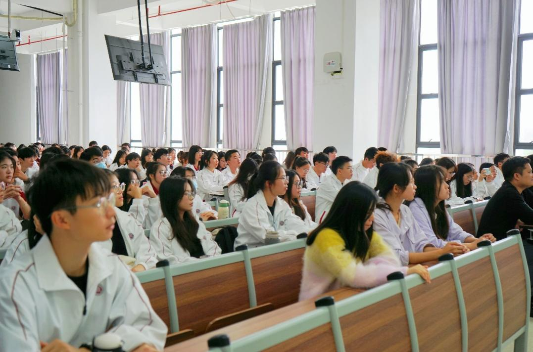 A21C7EEEEA1F0B3219B66C646F1_75A74D1F_CCA45