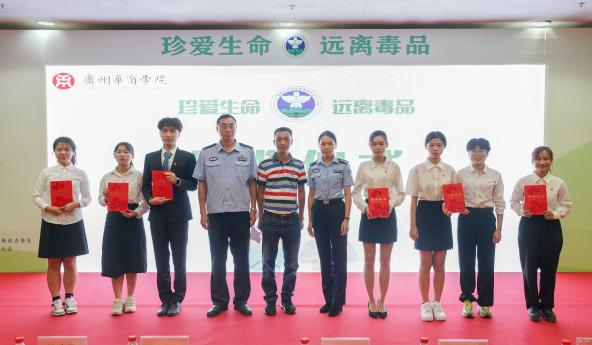 3653B4BEAE65E71826FE3BD06C8_BB5AA50E_3D567