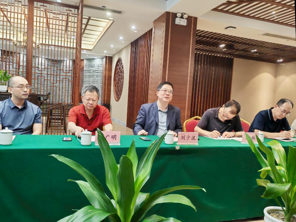 AAC9B92E985B512D1A886587758_54BADCF5_1F14B AAC9B92E985B512D1A886587758_54BADCF5_1F14B