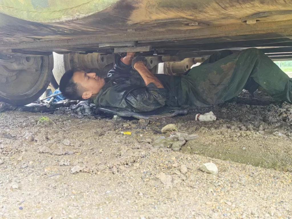 AD0EA3D9D165705D03BB7F2AE4E_6BD68D04_215B6