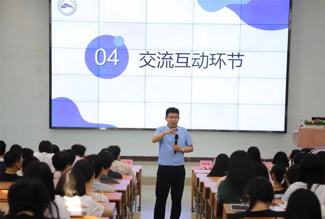 319F390367B7000AB3C570AA51B_BCF20E82_7B13E