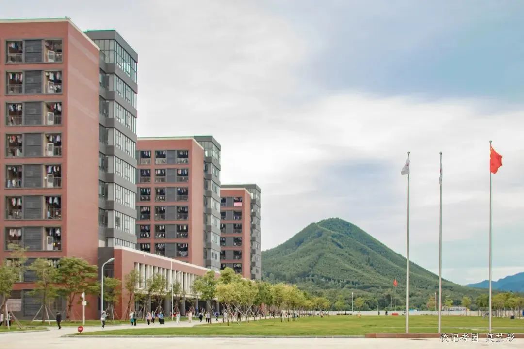 085D2EEFAFE6F0D20BF9910948F_BE629FF7_17117