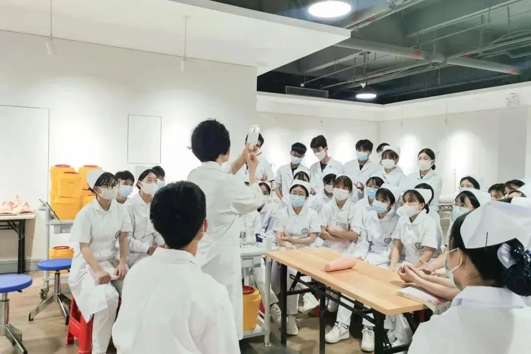 F8591BE53DA055B69E5710A83C2_17D87328_17405 F8591BE53DA055B69E5710A83C2_17D87328_17405