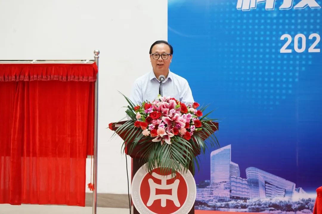 9FD4055778A88D7139869B44BAD_D52FFE7E_167FC