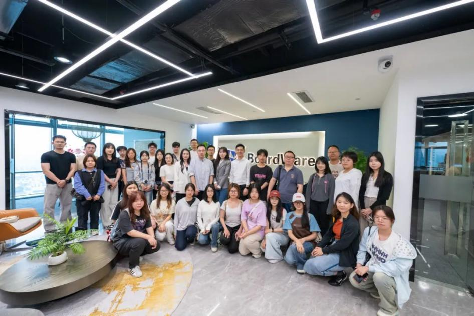 9F371478068A6AEB45B2977DCDD_8ACC6799_B5285 9F371478068A6AEB45B2977DCDD_8ACC6799_B5285