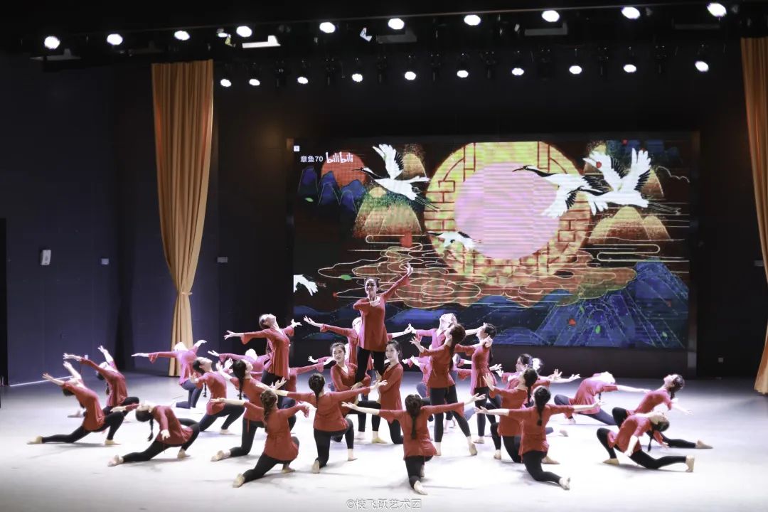 007DAC09A533B08940637F76A06_F1C03B89_1A996