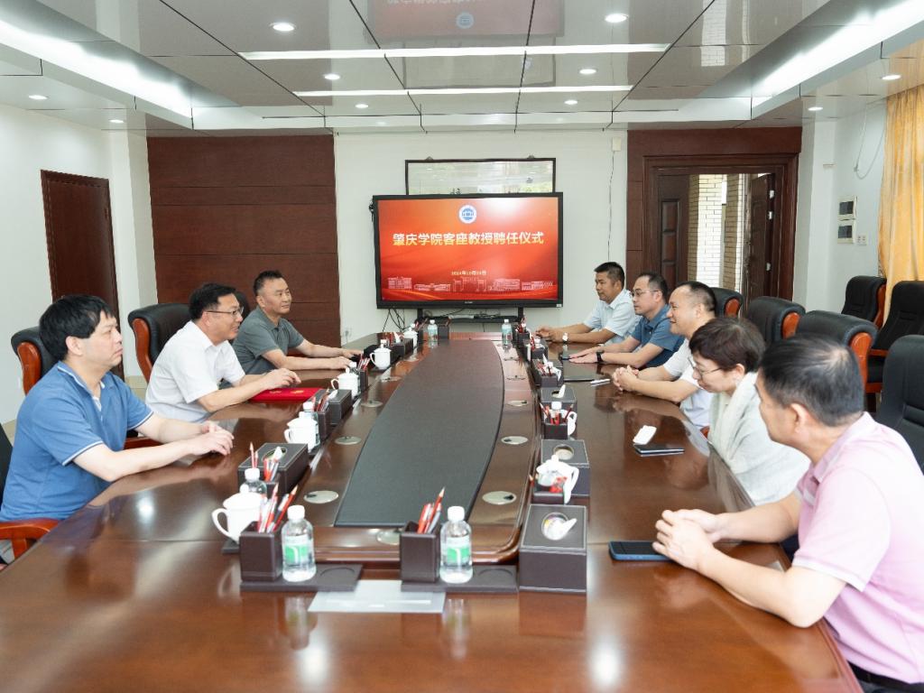 2A17C63C263BF6A38BD6FD4F16C_43C0A5FB_192F4