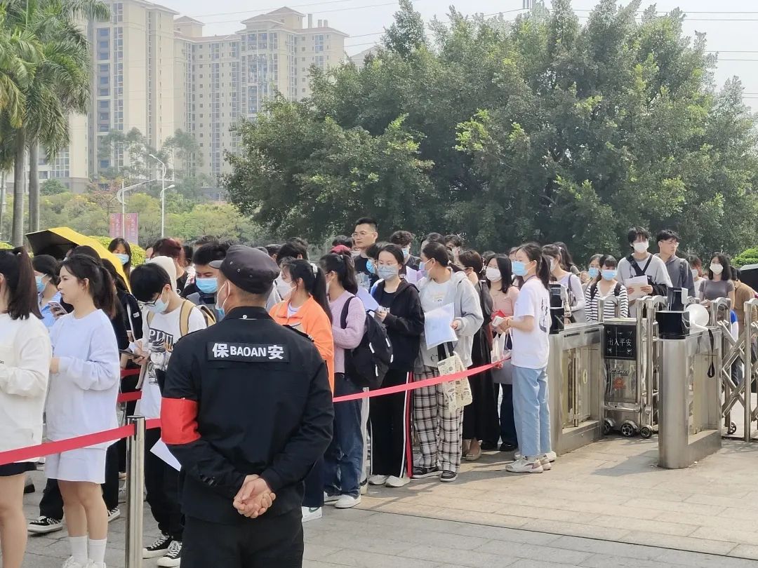 615E70F0E1C76185D064E673C4B_5A71BA16_32094