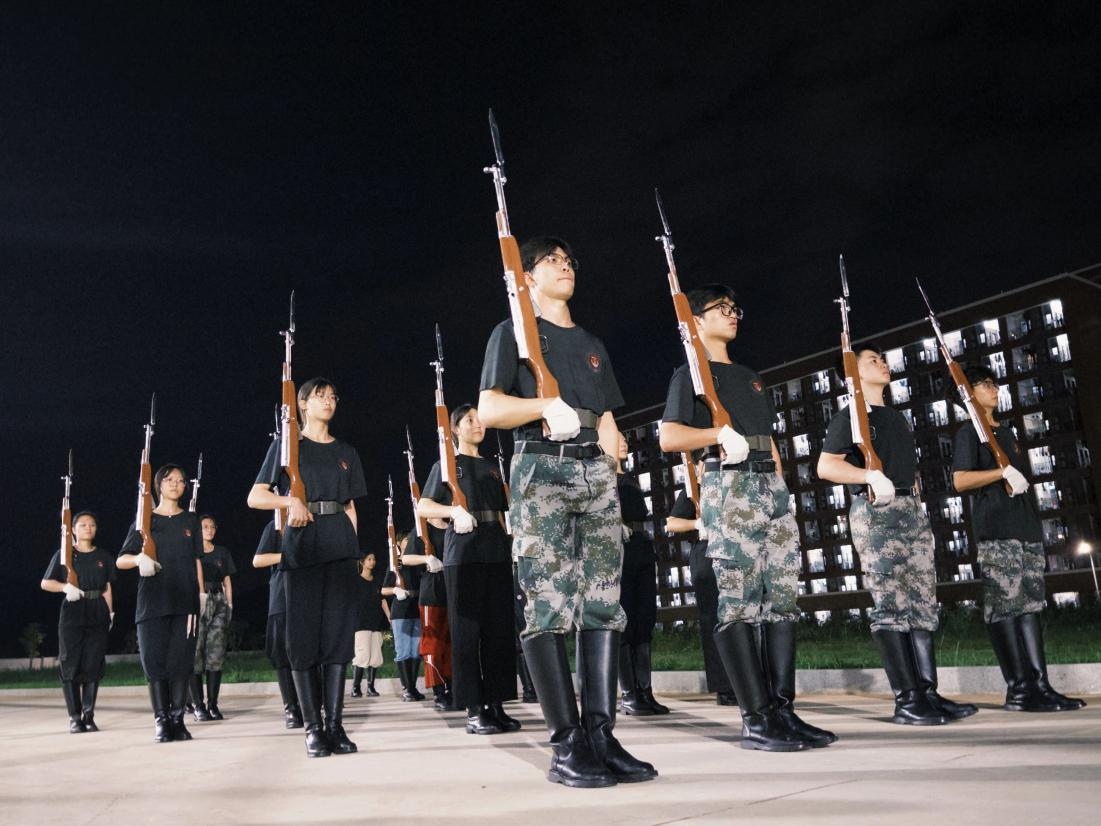 BC0B1061CA73855704B75E793A6_7AEE795C_DFA13 DFA13