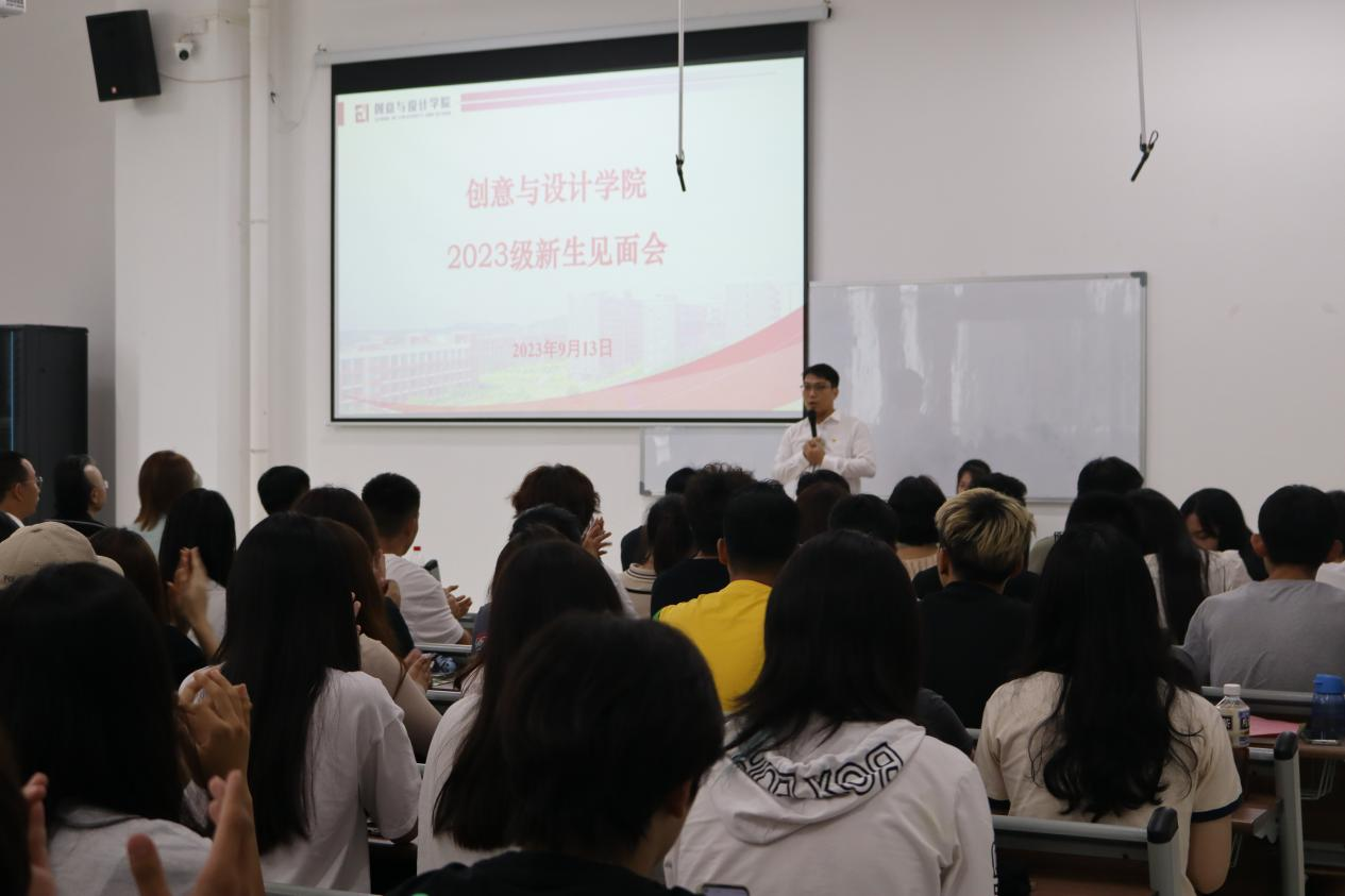 D27467CB7301510F7542A4D49A2_F33F3D98_8AE00