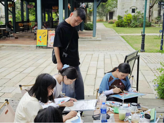 FAFC3C555AA6ACB13CD1B059D15_704DD1AA_E099B