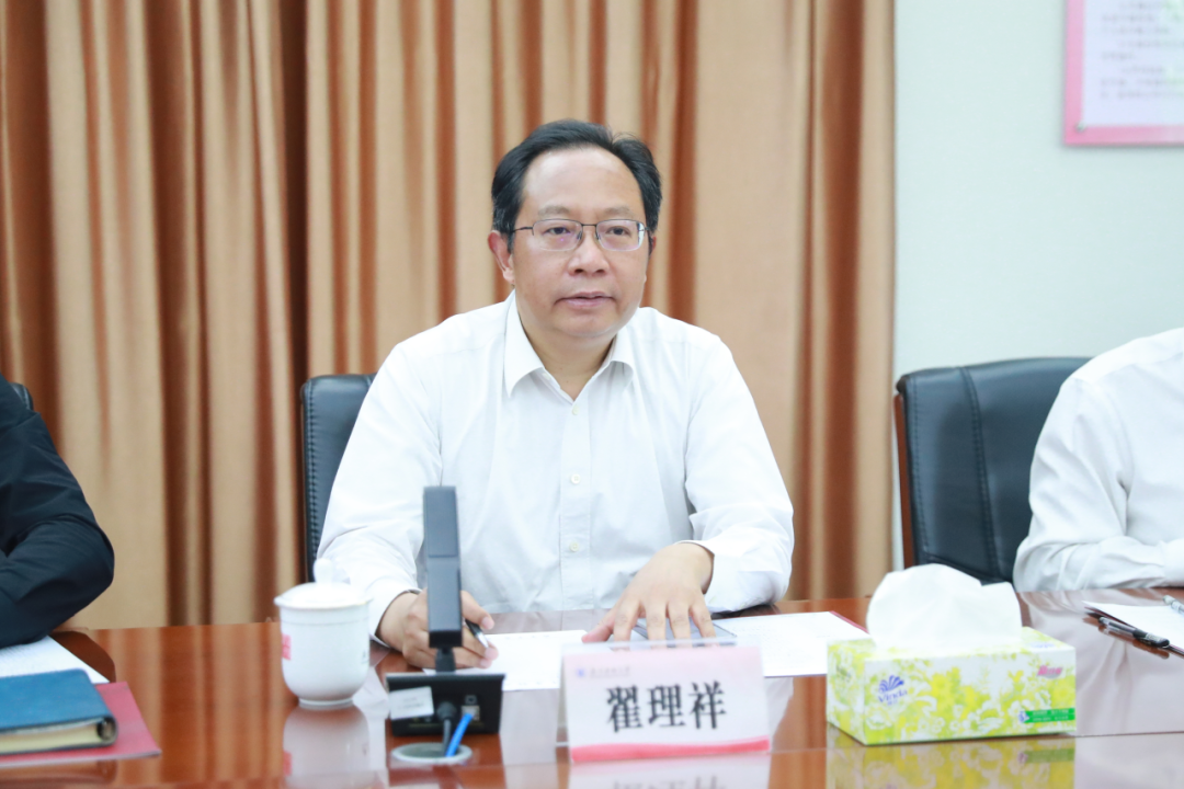 F0EC473D4AC096D1BA0BD4ED606_89C6E512_D2B98