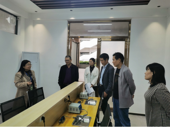 E34CD7198F96F00551BD6498C97_B8B5DA6E_E18C0