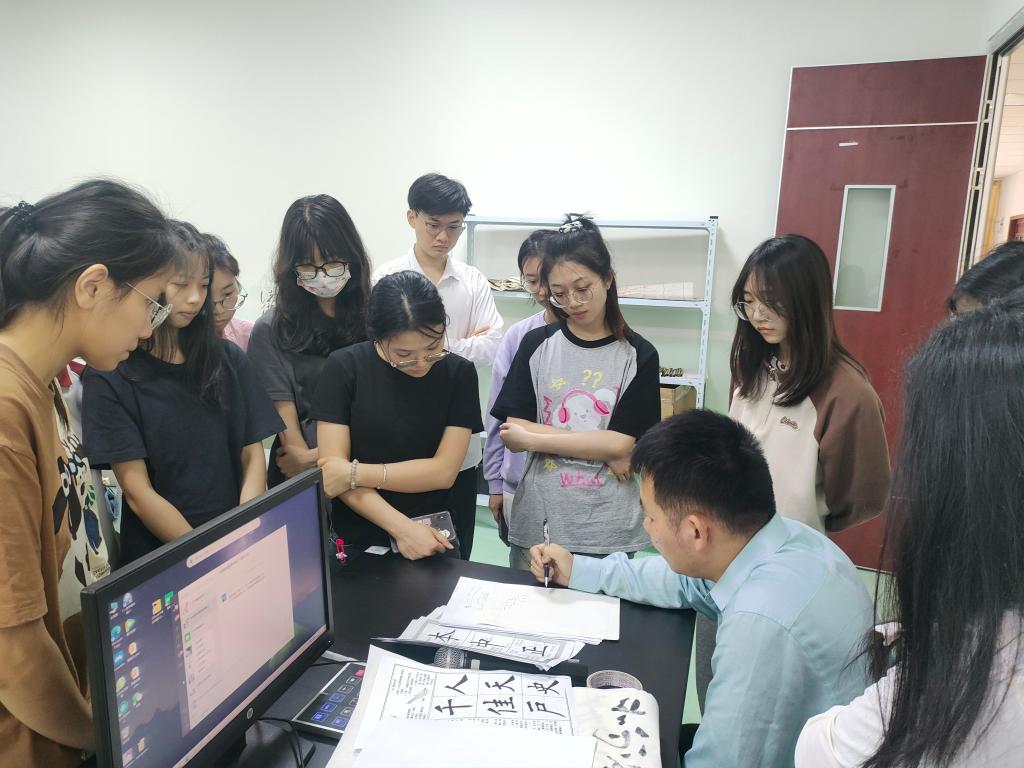 18B9F5A0DC6A97A7B9B7CBE1AA2_726119E6_17A79 18B9F5A0DC6A97A7B9B7CBE1AA2_726119E6_17A79