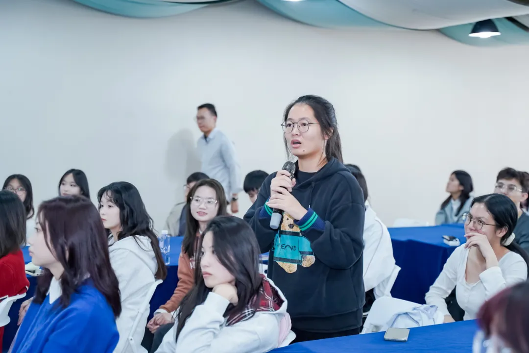 B4CA9E458941EE31A29DF8867FB_496189AA_90D0D