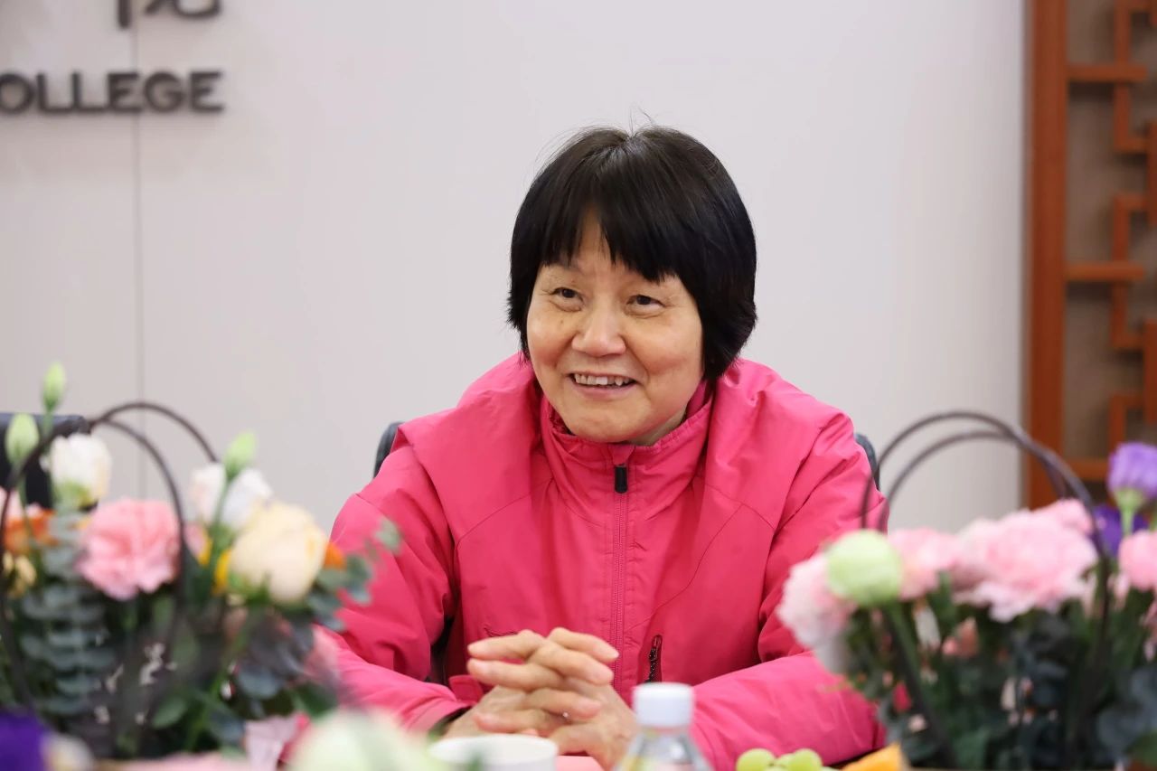 39EF3B0C1F11FAE63FFFEF165E9_F5A41920_1451F