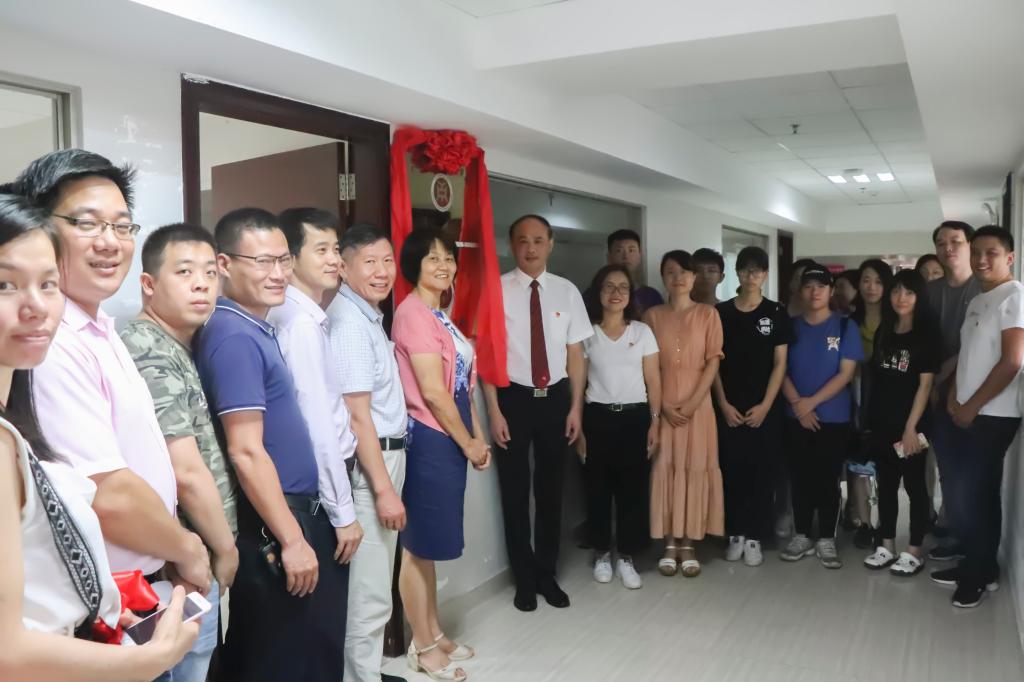 38hc2kl4u4 38hc2kl4u4