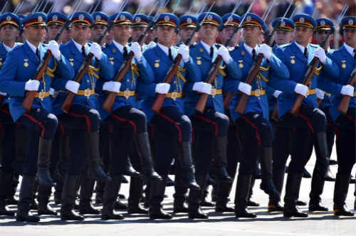 F99FE9DEDF526D272F9AF430137FD64C