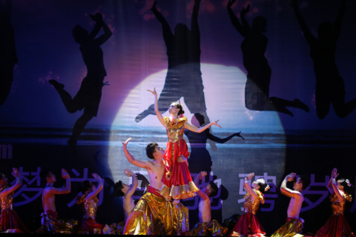 49CA4ABE915D9C52C3AF764E4417C5E3