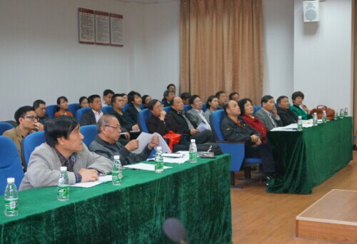 ECC01FF13576AB63F8FF7AD000867082